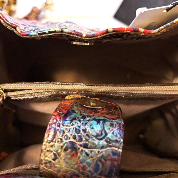 Brahmin Amelia in Original Ammolite - Picture 6 of 8